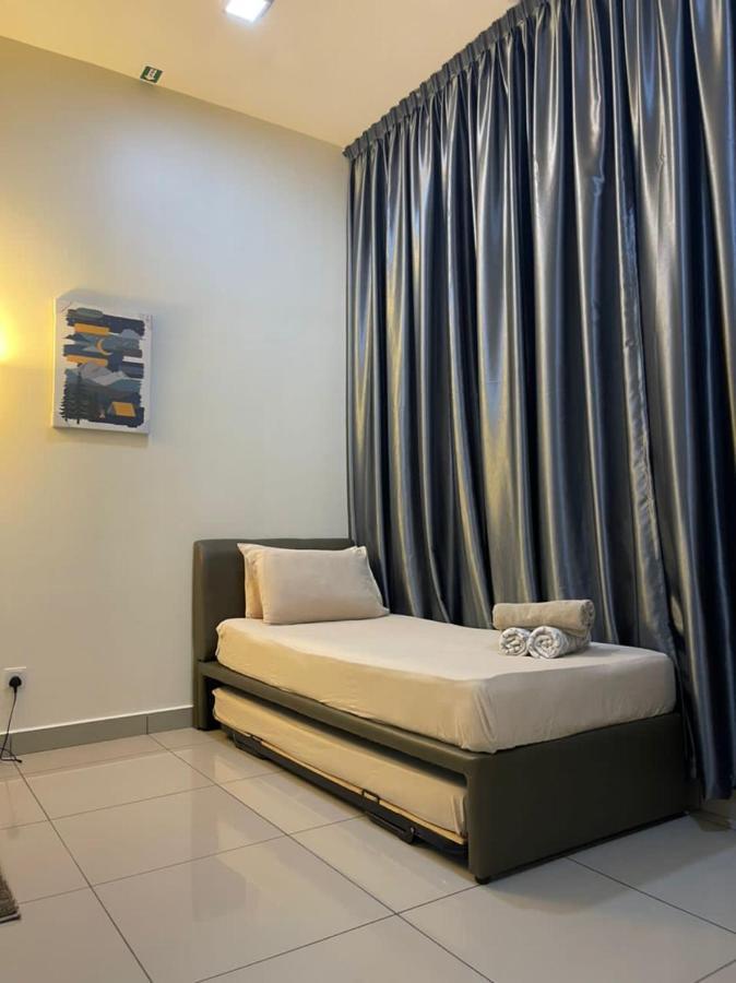 Ioi Conezion Iman'S Home With Pool View Unit Putrajaya Eksteriør bilde